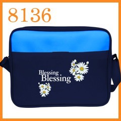 8136 남색사각형(blessing)보조가방